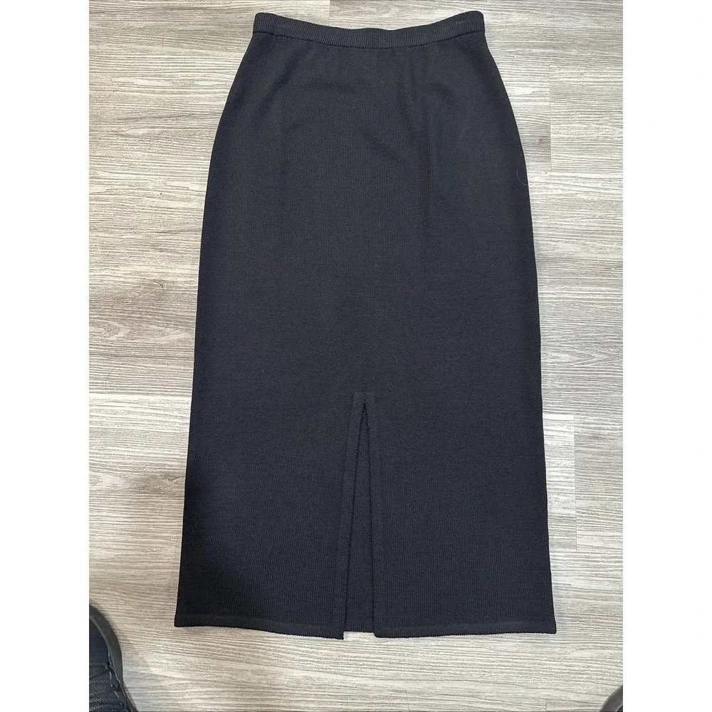 ST. JOHN BASICS ELASTIC WAIST BLACK KNIT Back‎ SLIT LONG PULL ON SKIRT SIZE 8